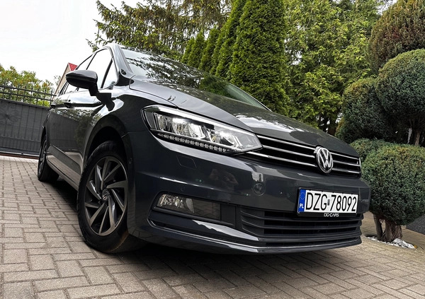 Volkswagen Touran cena 79800 przebieg: 133780, rok produkcji 2018 z Grodków małe 742